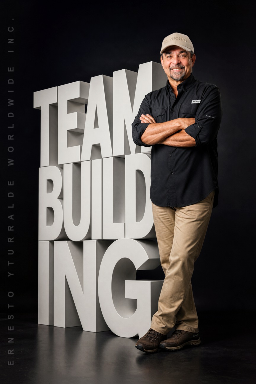Ernesto Yturralde, facilitador experto en Aprendizaje Experiencial y Team Building corporativo internacional