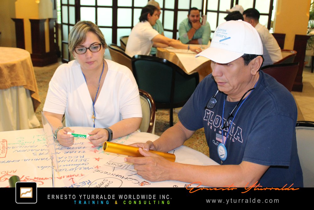 Team Building Corporativo LATAM | Outdoor Training para fortalecer la comunicación y la confianza del equipo