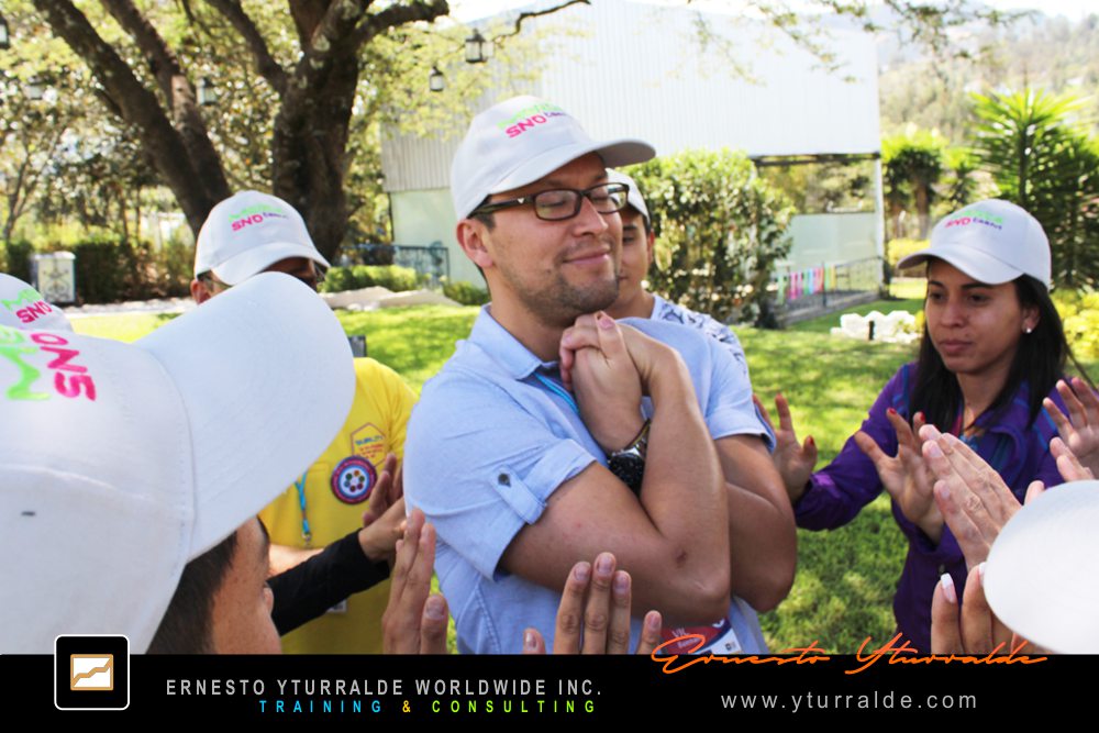 Team Building Corporativo LATAM | Actividades lúdicas y experienciales para fortalecer el espíritu de equipo